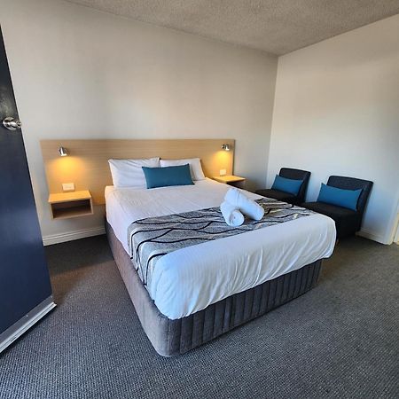 קונאבאראבן Country Gardens Motel מראה חיצוני תמונה