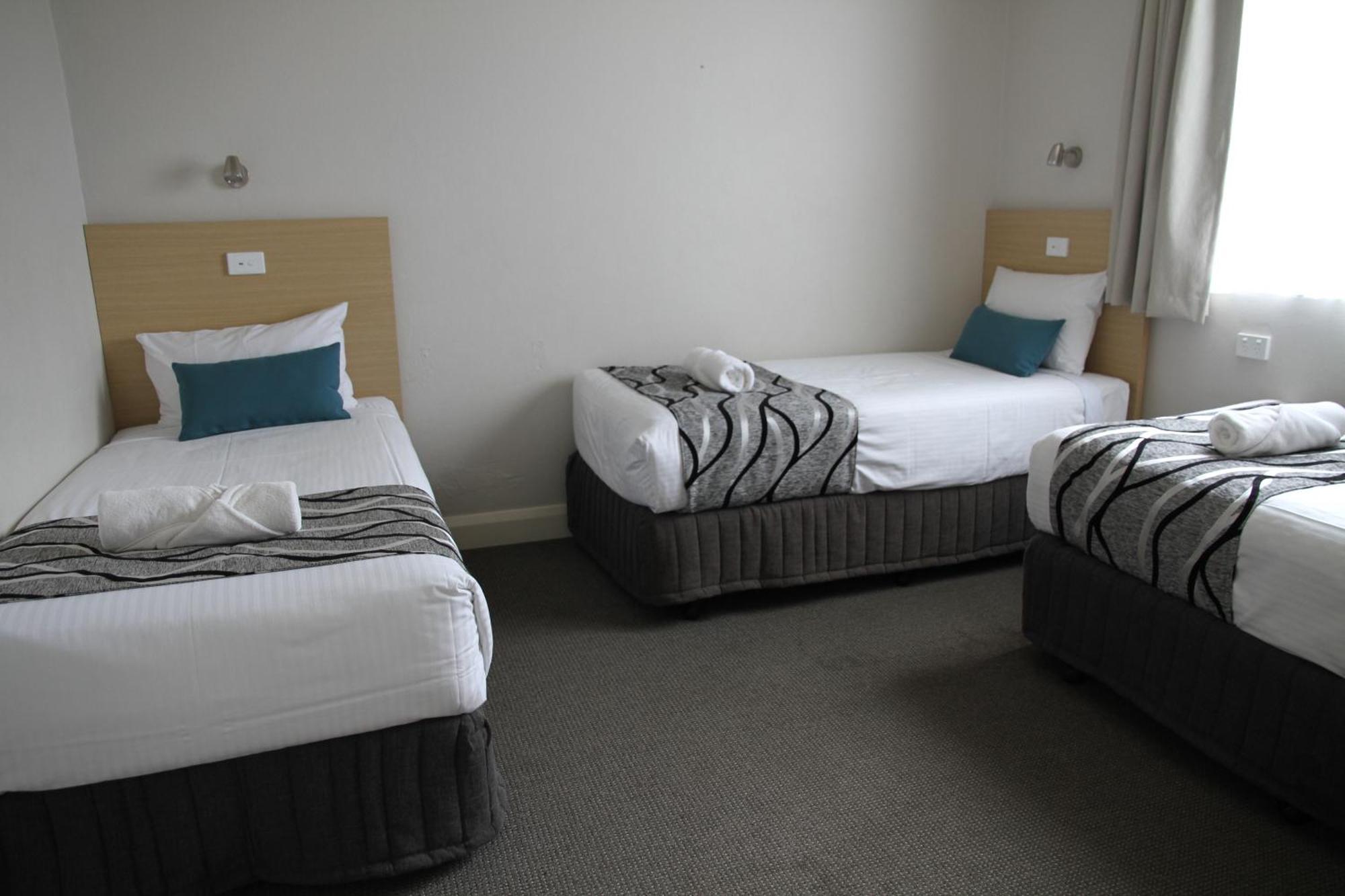קונאבאראבן Country Gardens Motel מראה חיצוני תמונה