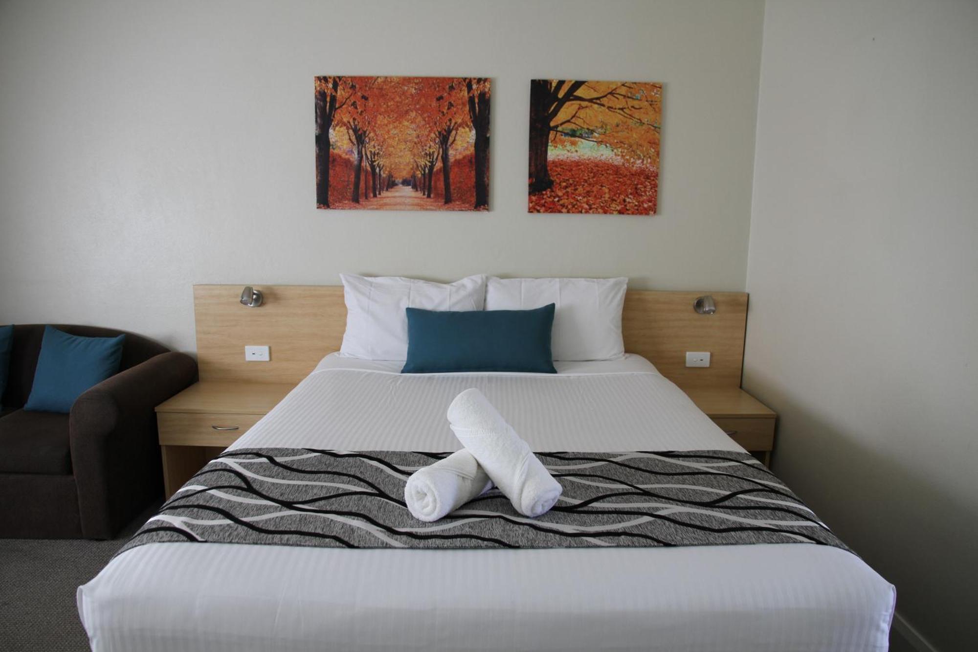 קונאבאראבן Country Gardens Motel מראה חיצוני תמונה